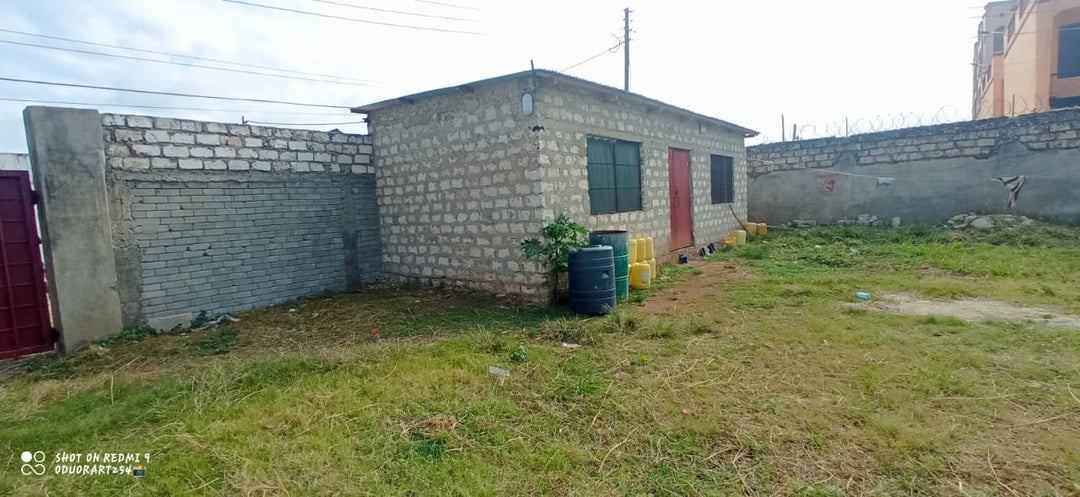 Der Bau der neuen Schule von ForeverKidsKenya kommt voran