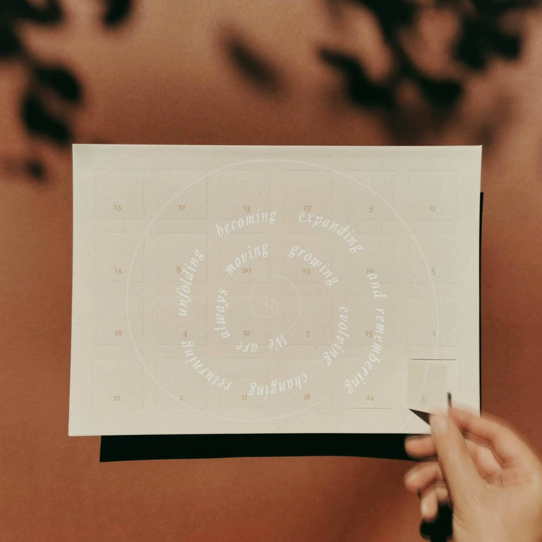COSMIC INTENTIONS - ADVENT CALENDAR ✨ WE AE ALWAYS MOVING...