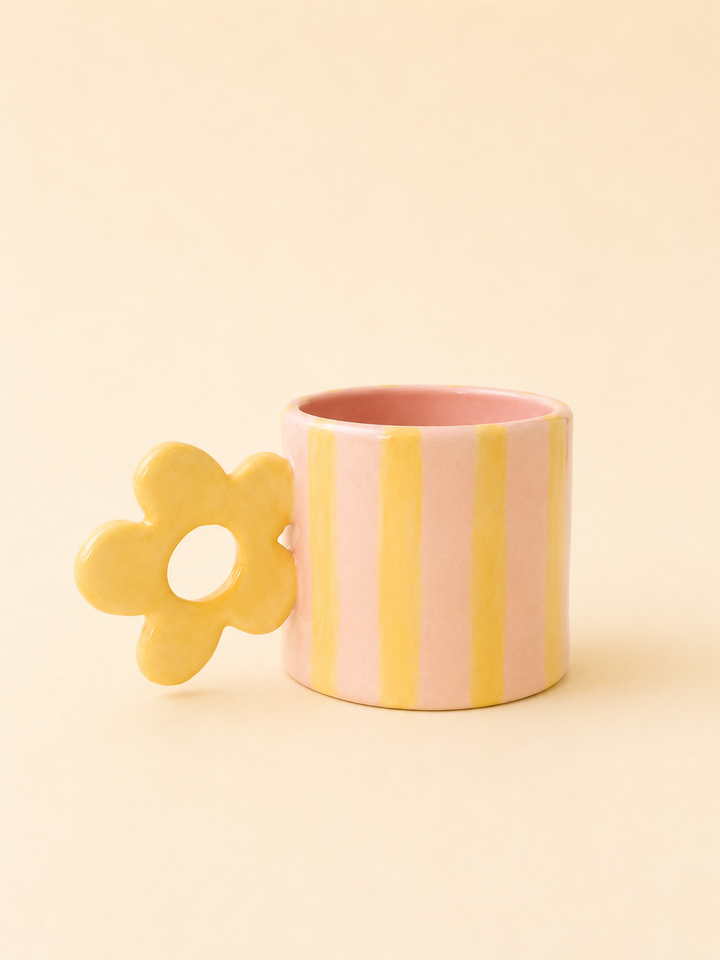 Blumen Mug- Handmade ceramic stripped flower handle 450ml