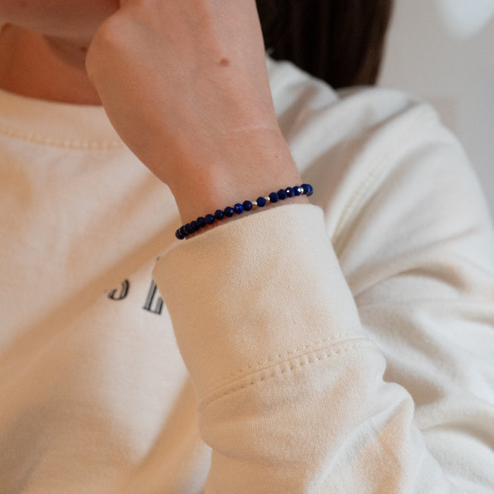 Armband Code Of "Friendship"