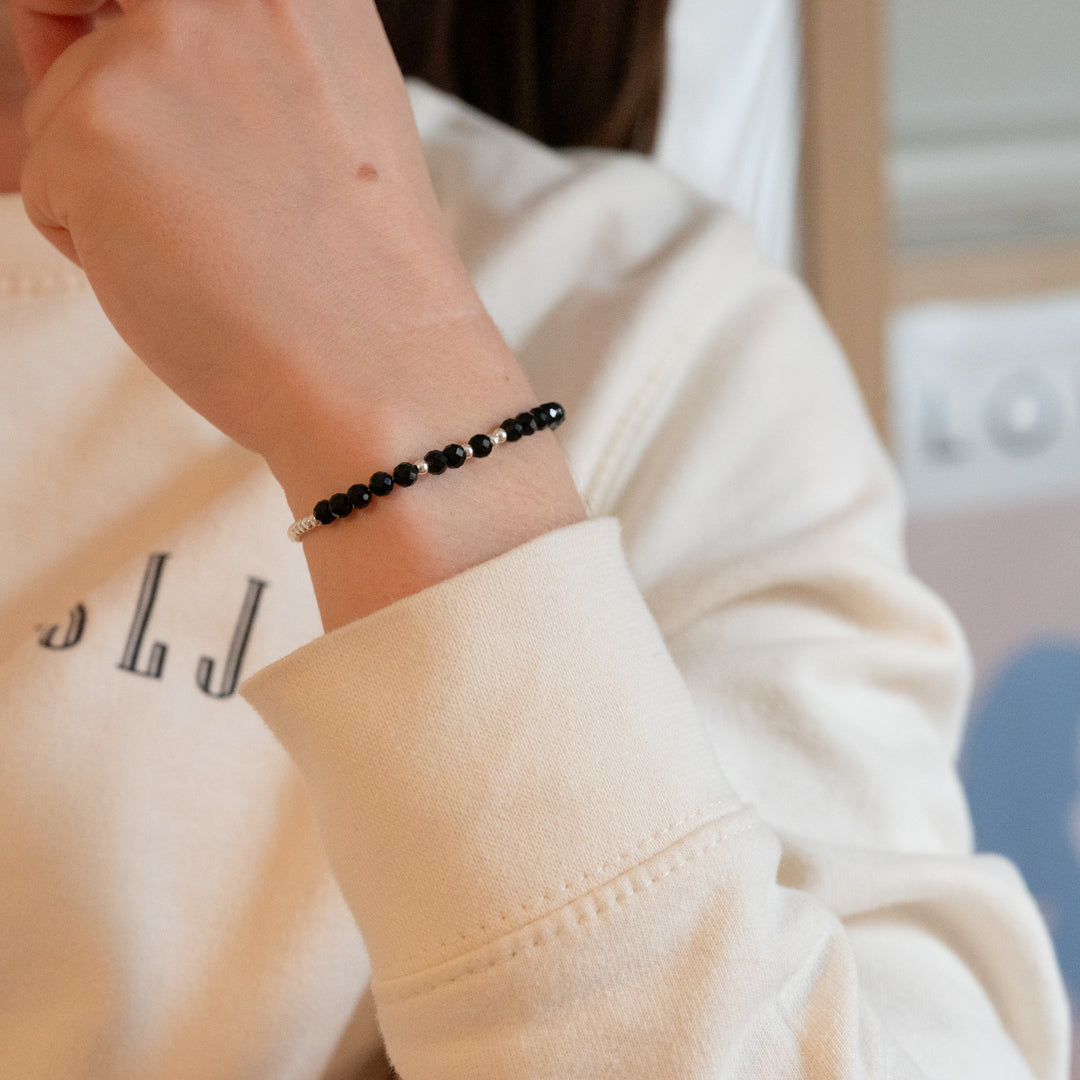 Armband Code Of "Never give up"