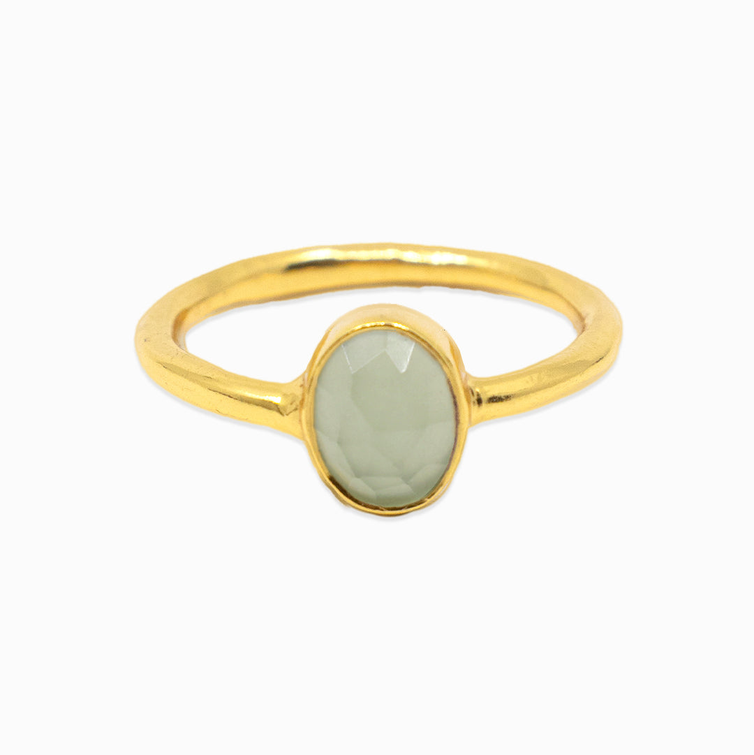 Ring Ina Chalcedon