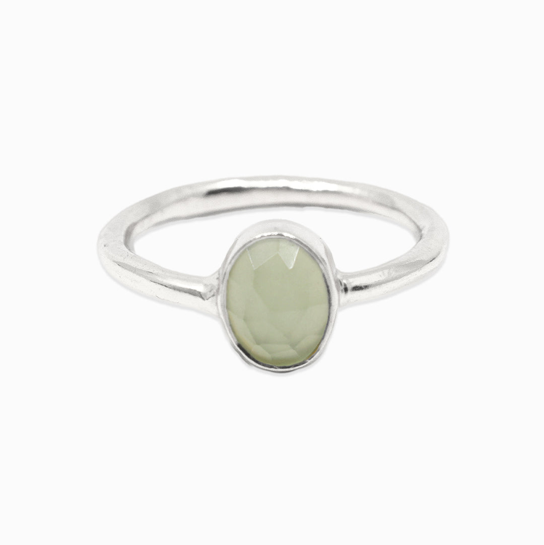 Ring Ina Chalcedon