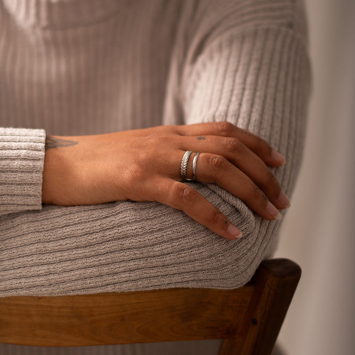 Ring Nelia
