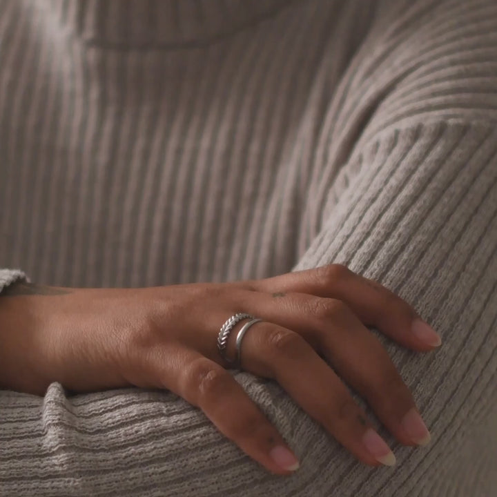 Ring Nelia