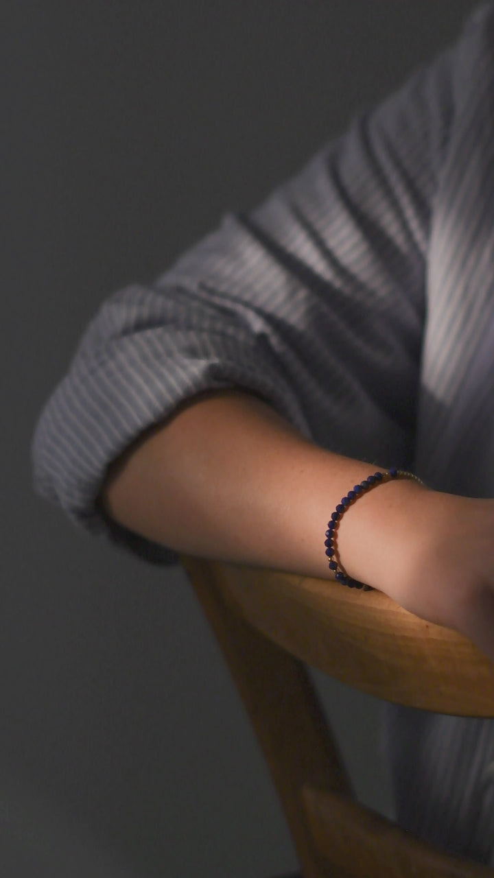 Armband Code Of "Friendship"